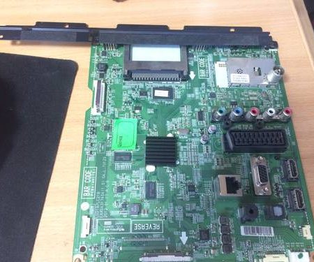 Main Board EAX64317404(1.0) G4_L_TUI23 EBR75149858 для телевизора LG 32LM340T